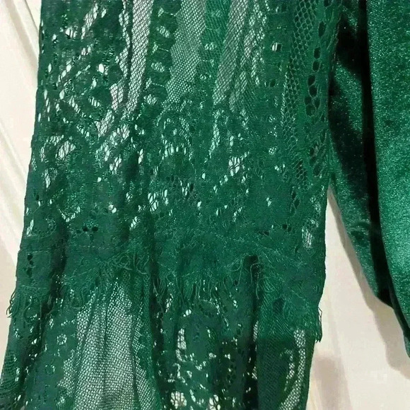 Choklate Velvet High Neck top green holiday party small blouse - Picture 2 of 4